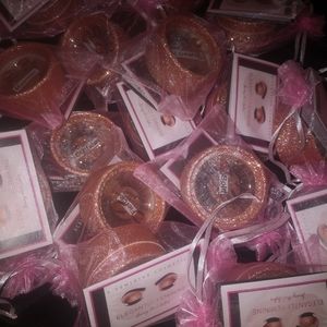 Meet your Posher, Antoi